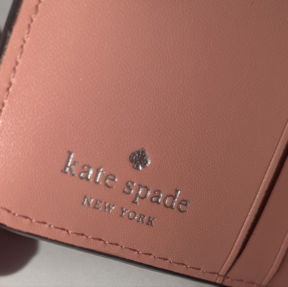 Kate Spade Patterson Drive Small L Zip Bifold Caviar  Leather Wallet - Picture 4 of 8